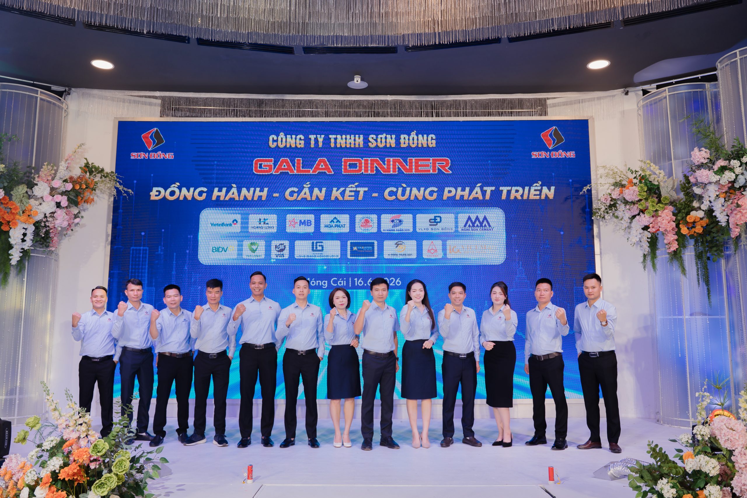 nhìn lại những khoảnh khắc đáng nhớ của hành trình 3 ngày 2 đêm.
